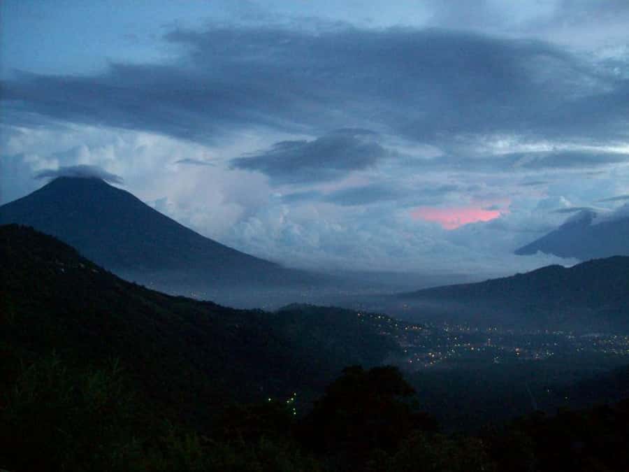 1 Day Acatenango Volcano Hike from Antigua - The final push over volcanic scree