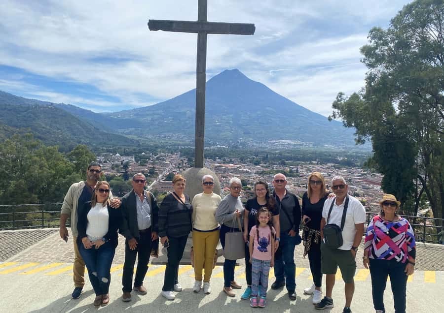 Antigua Guatemala: Full day tour. - Lunch With a Typical Guatemalan Recommendation
