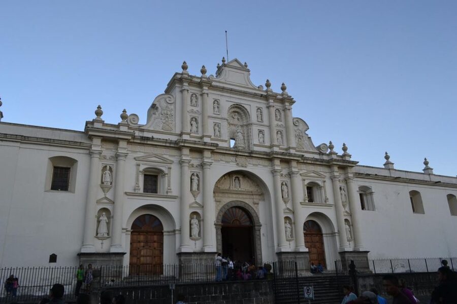Antigua Guatemala: Morning Tour from Guatemala City - Santa Catalina Arch and the city’s earthquake story