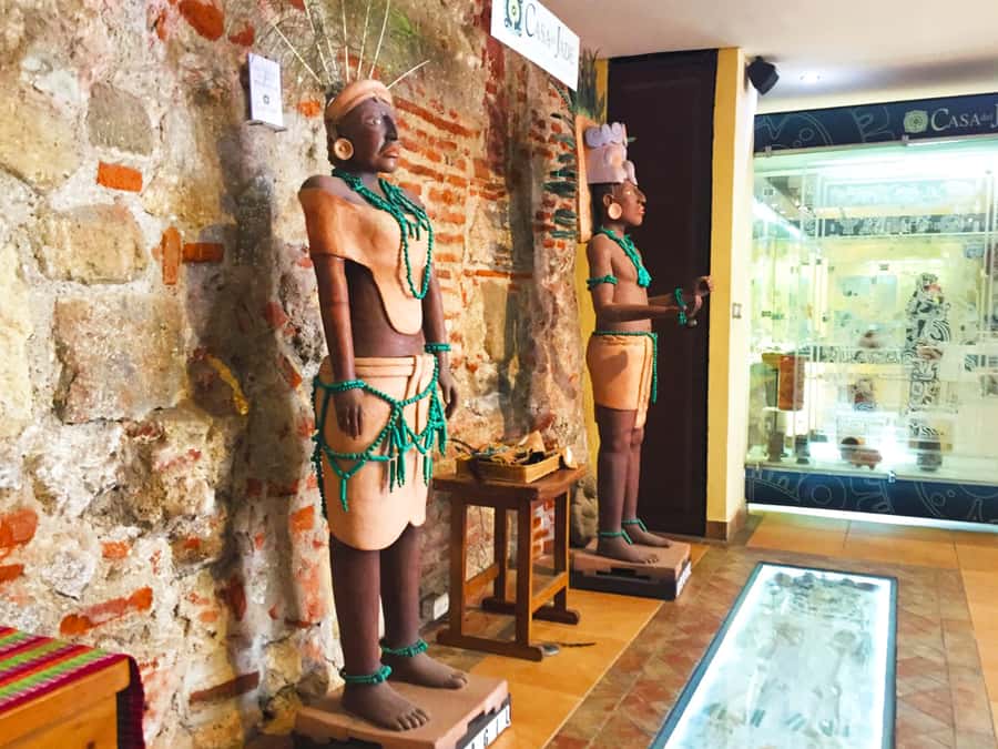 Antigua Guatemala: Morning Tour from Guatemala City - La Unión tank and everyday Antigua