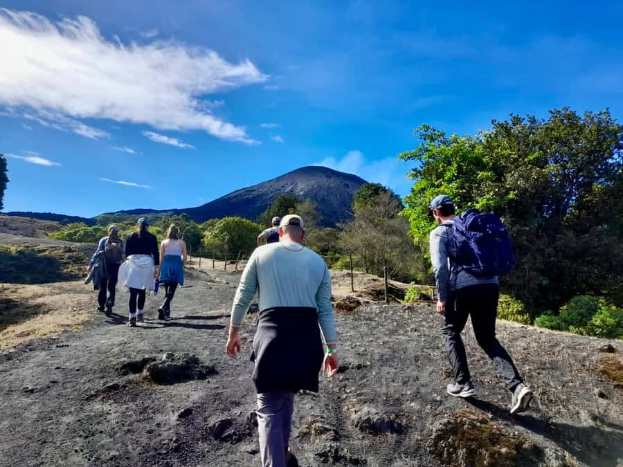 Antigua Guatemala: Private Day Tour to Pacaya Volcano - The return hike and horse-rental question