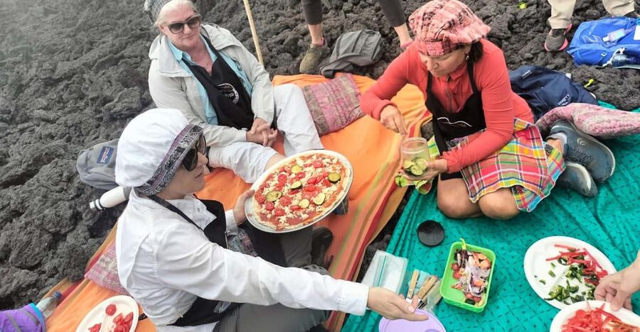Antigua: Make & Eat Pizza at Pacaya Volcano Private Tour - What the $299 group price really buys