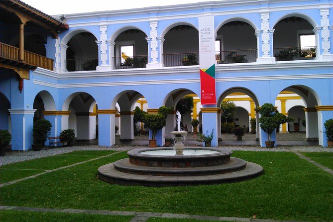 Antigua Walking Tour Morning and Afternoon - The Museo de Arte Colonial and the university connection