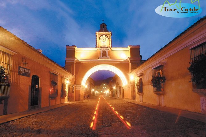 Antigua Walking Tour Morning and Afternoon - The artisan market and the Iglesia del Carmen facade