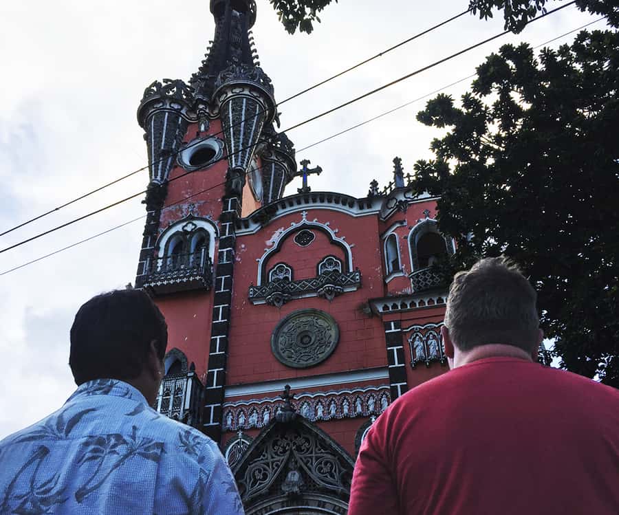 Combo Tour: Colonial Antigua & Guatemala City Explorer Tour - La Unión tank and a glimpse of daily life