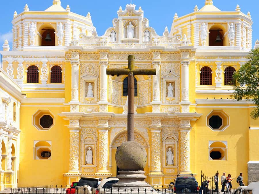 Combo Tour: Colonial Antigua & Guatemala City Explorer Tour - Walking through Antigua’s churches and colonial streets