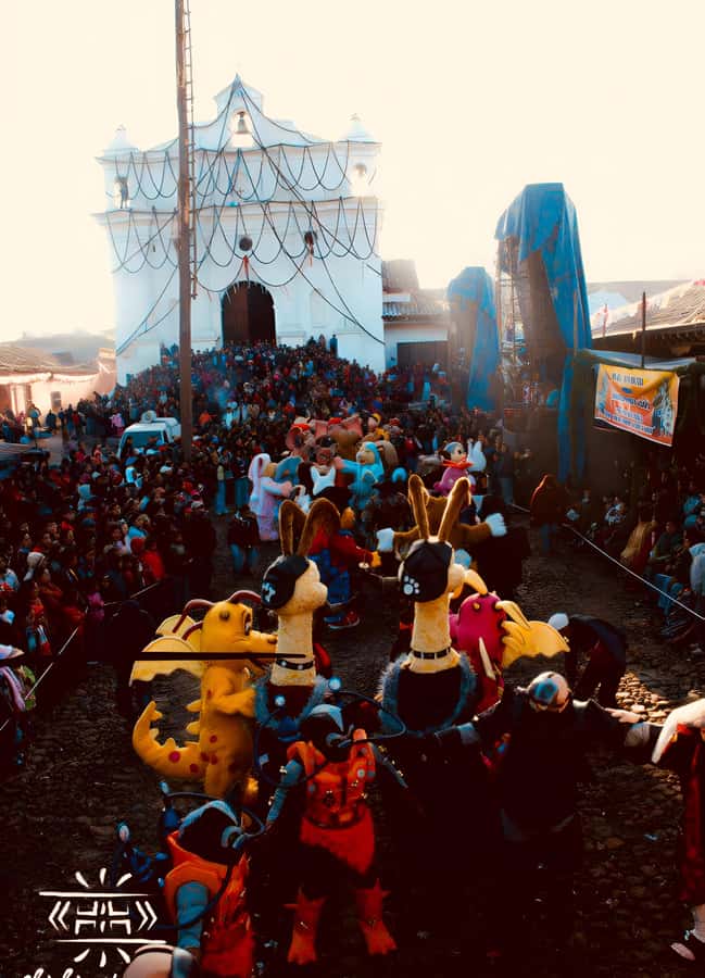 From Guatemala City Chichicastenango in 1 day. - Santo Tomas Church and the meeting of traditions