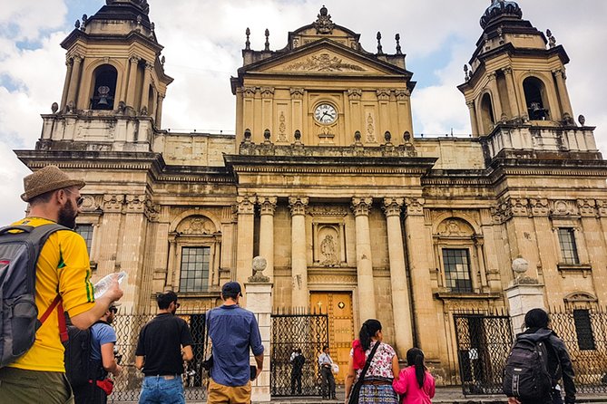 Guatemala City Afternoon Sightseeing Tour - Avenida La Reforma and Iglesia Yurrita