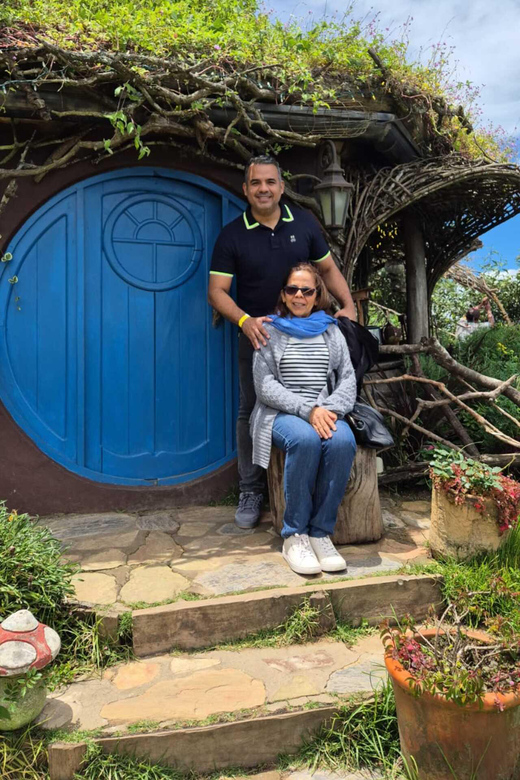 Hobbitenango and Antigua Tour: From Guatemala City - Jade, crafts, and chocolate