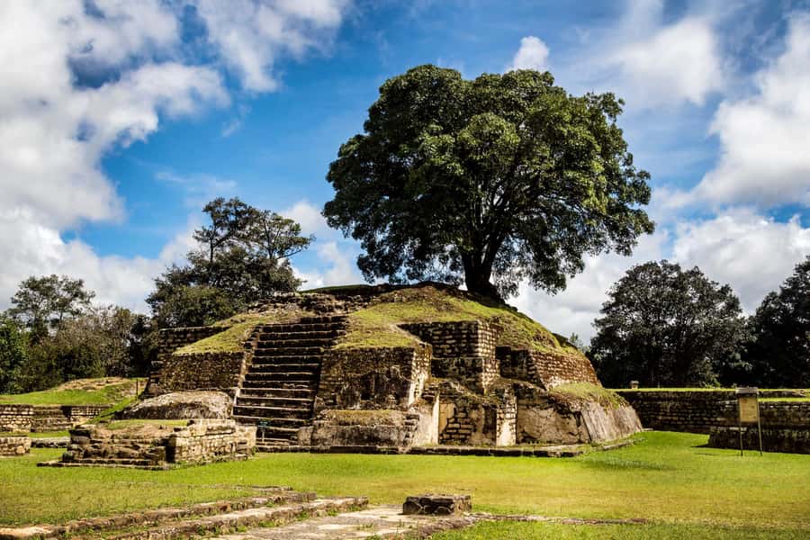 Iximche and Antigua Day Tour - Why Iximché changes the shape of this day