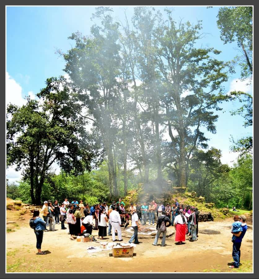 Iximche and Antigua Day Tour - The chance to see a Maya ceremony