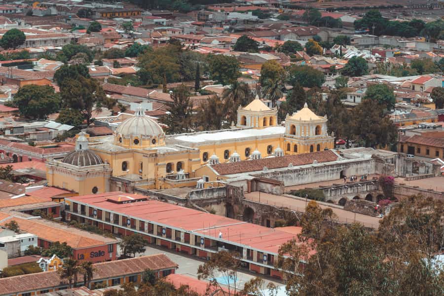 Iximche and Antigua Day Tour - What the guide adds to the buildings