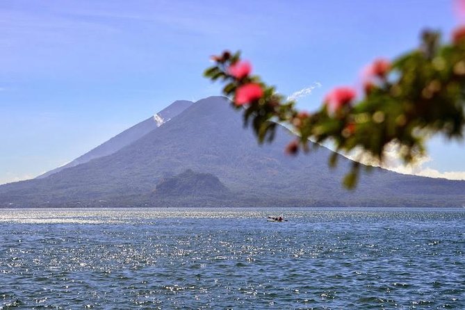 Lake Atitlán Sightseeing Cruise with Transport from Antigua - The artisan stops: useful context or too much shopping