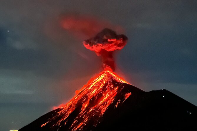 Overnight Adventure Hike Acatenango Volcano - Guides, communication, and group management