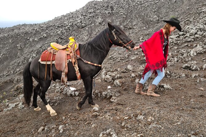 Pacaya Volcano Luxury Sunset Horseback Riding Tour/ Dinner Cooked by-Lava Chef - Why the lava-cooked pizza is the star