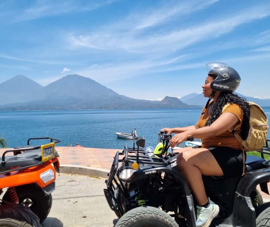 Panajachel: Lake Atitlán Sunset Tour - Santa Catarina Palopó and its local crafts