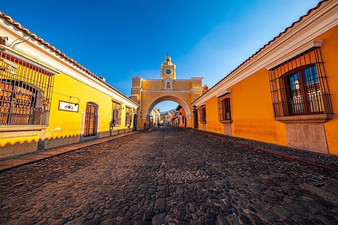 PRIVATE SHUTTLE From Airport/Guate City to ANTIGUA or Vice-versa - Arriving at an Antigua hotel or Airbnb
